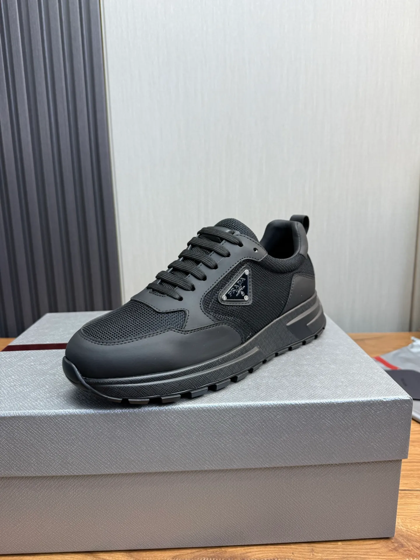Men's shoes 💰560💰 [PRADA] Popular items in men's shoes counters, synchronized with the official website, high-quality cowhide stitching breathable mesh + cowhide lining, 1🆚1 replica, original sole, 38-45 (customized for 45, non-refundable)